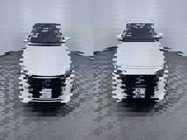 Vehicle image 3 of 28