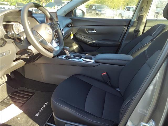 Vehicle image 5 of 14