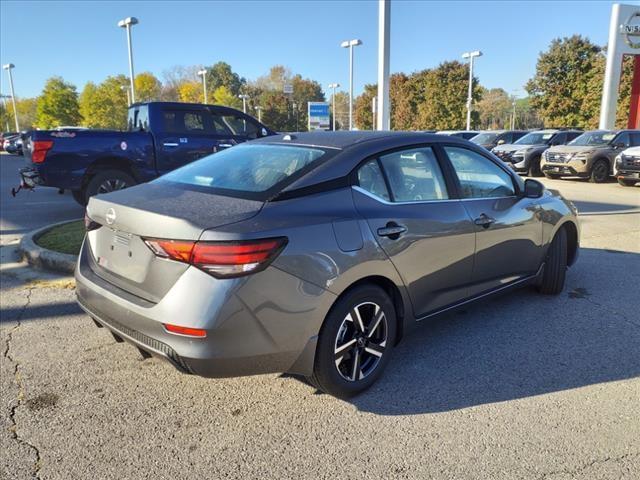 Vehicle image 2 of 14