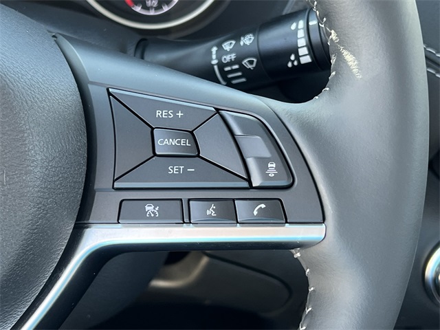 2025 Nissan Sentra SV Image 16 of 28