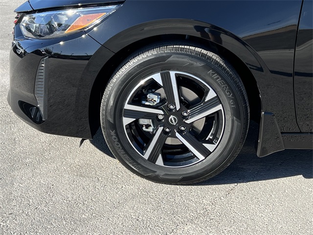 2025 Nissan Sentra SV Image 27 of 28