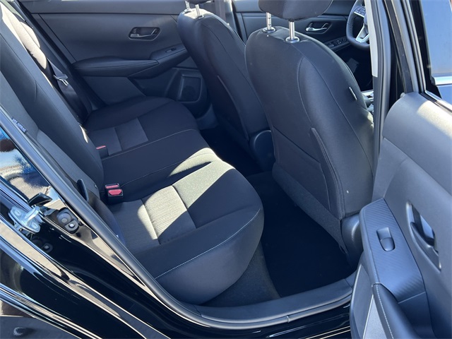 2025 Nissan Sentra SV Image 23 of 28