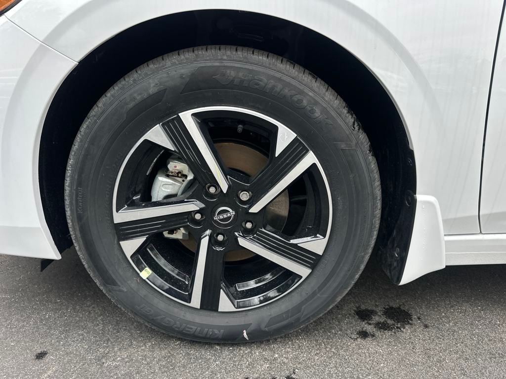 Vehicle image 33 of 33