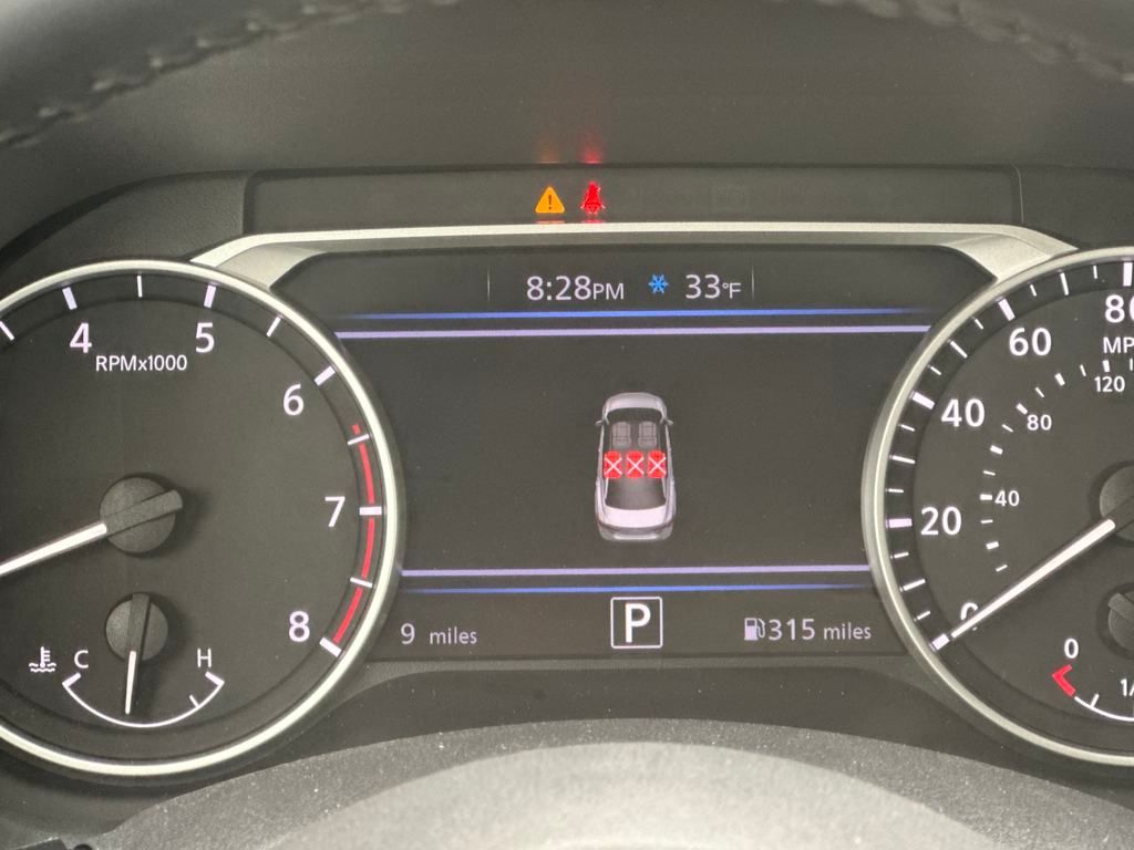 Vehicle image 19 of 33