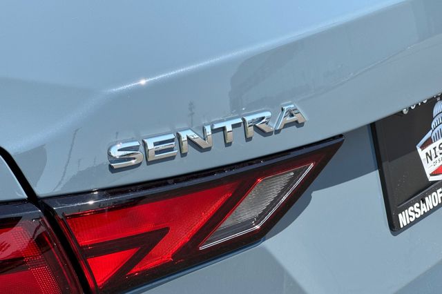 Vehicle image 13 of 26