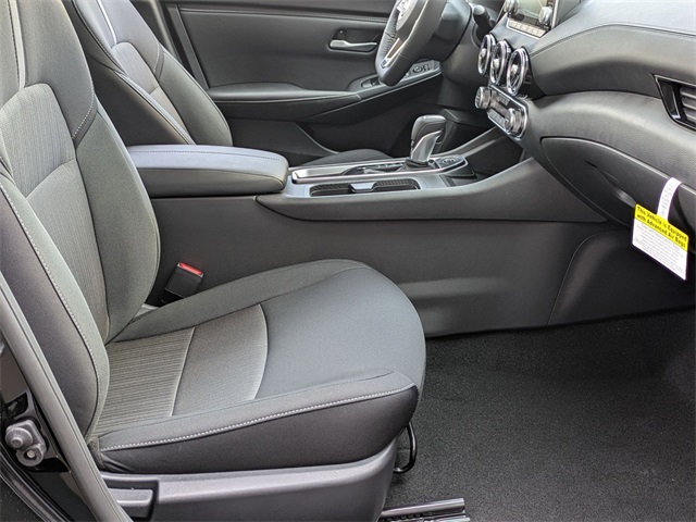 Vehicle image 15 of 29