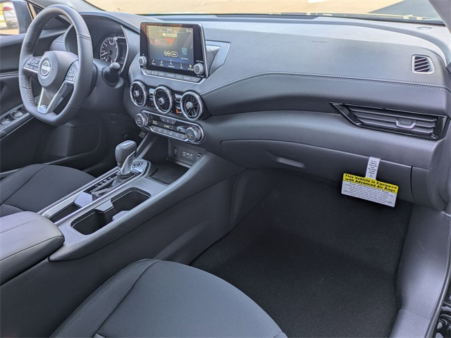 Vehicle image 16 of 29