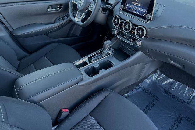 Vehicle image 19 of 20