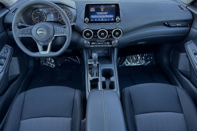 Vehicle image 9 of 20