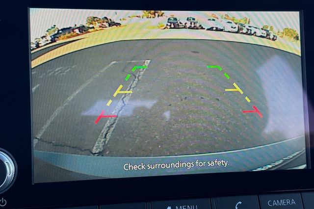 Vehicle image 13 of 20