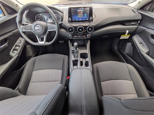 2025 Nissan Sentra SV Image 18 of 29