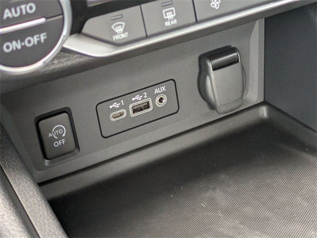 2025 Nissan Sentra SV Image 28 of 29