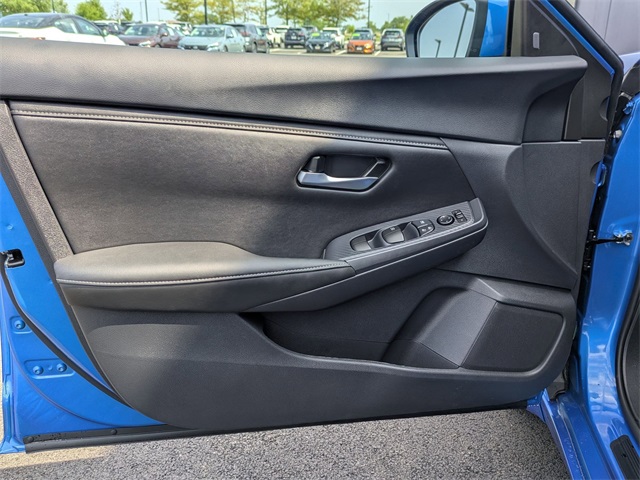 2025 Nissan Sentra SV Image 23 of 29