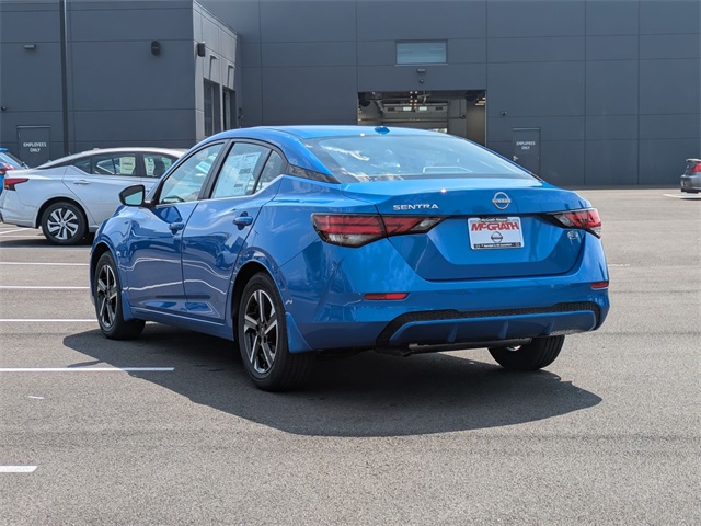 2025 Nissan Sentra SV Image 7 of 29