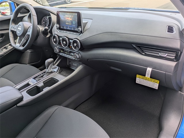 2025 Nissan Sentra SV Image 16 of 29