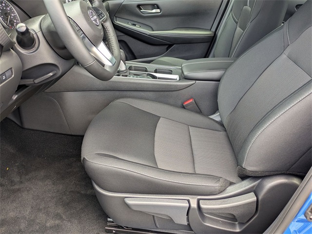 2025 Nissan Sentra SV Image 14 of 29