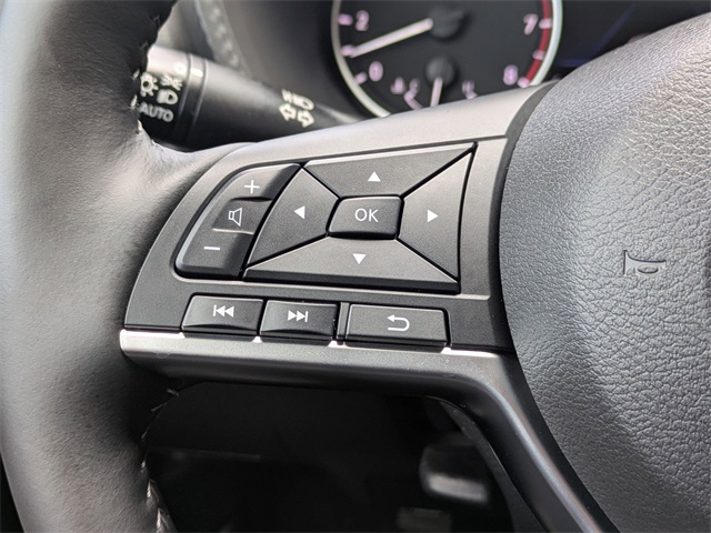 2025 Nissan Sentra SV Image 24 of 29