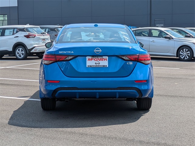 2025 Nissan Sentra SV Image 6 of 29