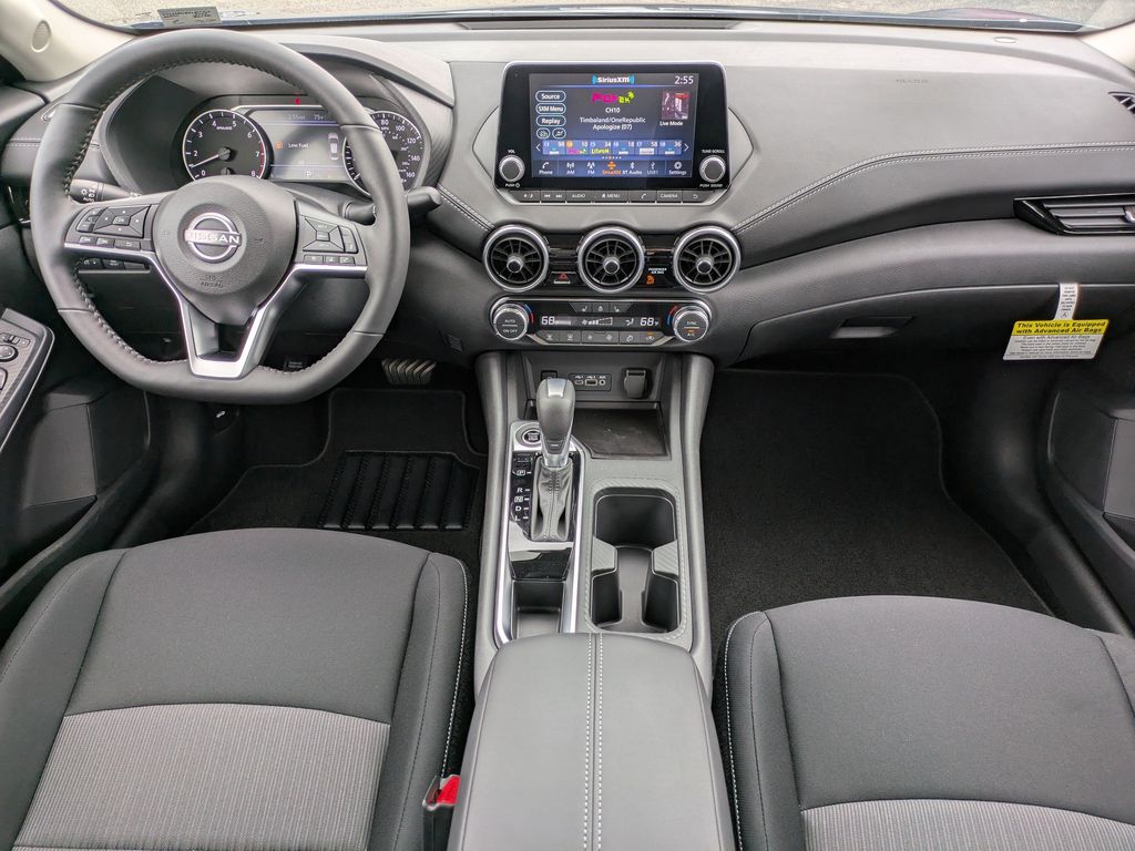 2025 Nissan Sentra SV Image 14 of 27