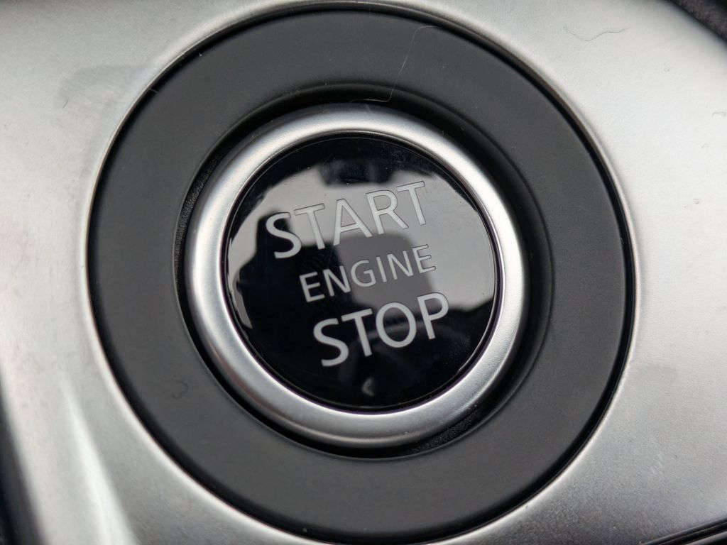 2025 Nissan Sentra SV Image 27 of 27