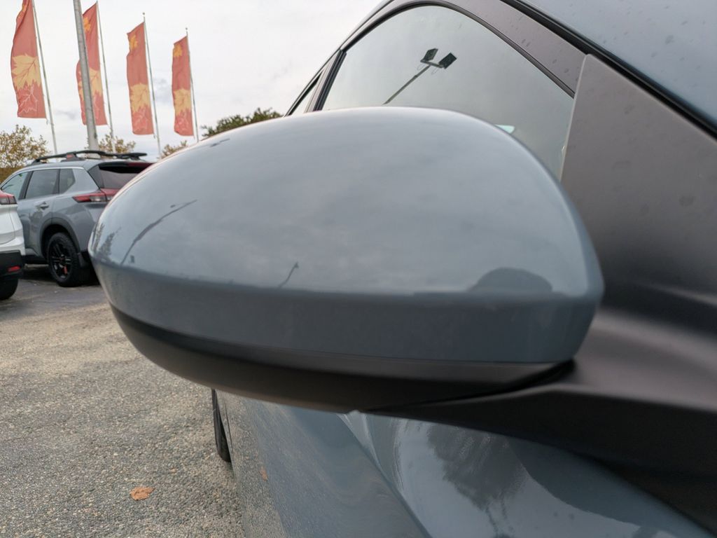 2025 Nissan Sentra SV Image 21 of 27