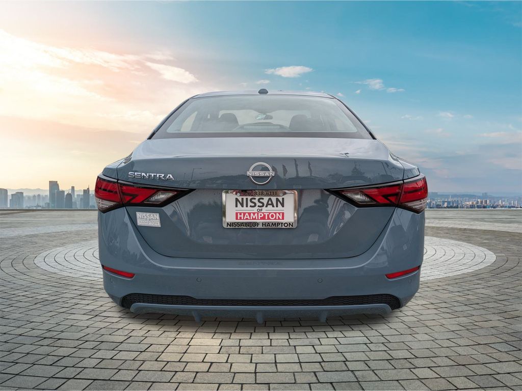 2025 Nissan Sentra SV Image 7 of 27