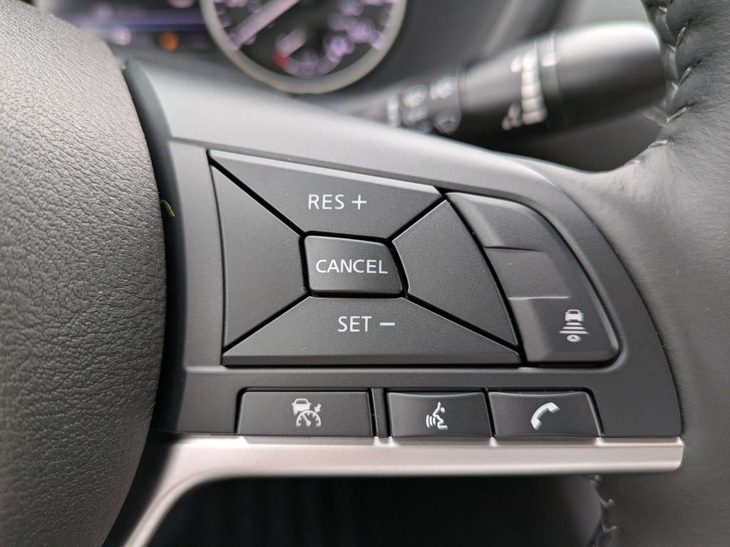 2025 Nissan Sentra SV Image 24 of 27