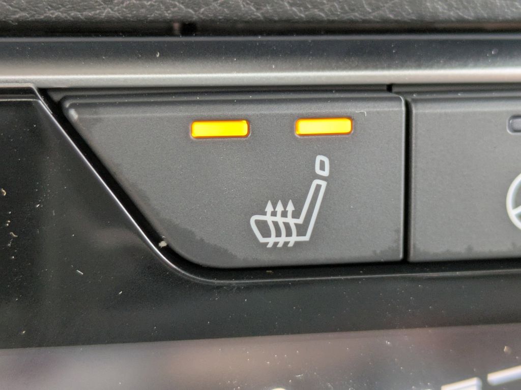 2025 Nissan Sentra SV Image 23 of 27