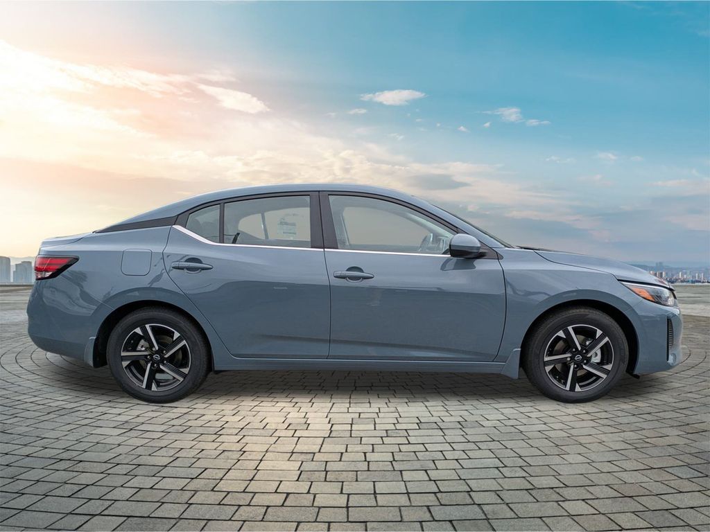2025 Nissan Sentra SV Image 5 of 27