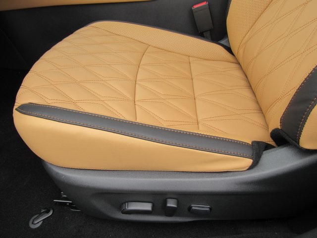 2025 Nissan Sentra SV Image 34 of 39