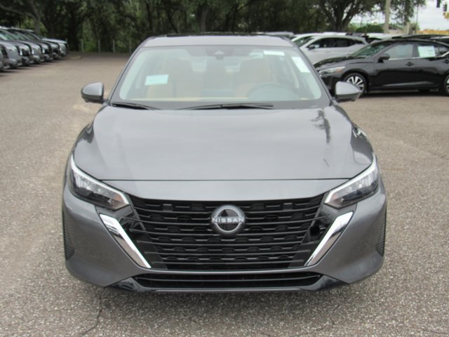 2025 Nissan Sentra SV Image 5 of 39