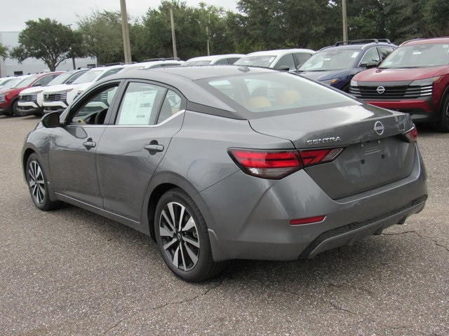 2025 Nissan Sentra SV Image 14 of 39