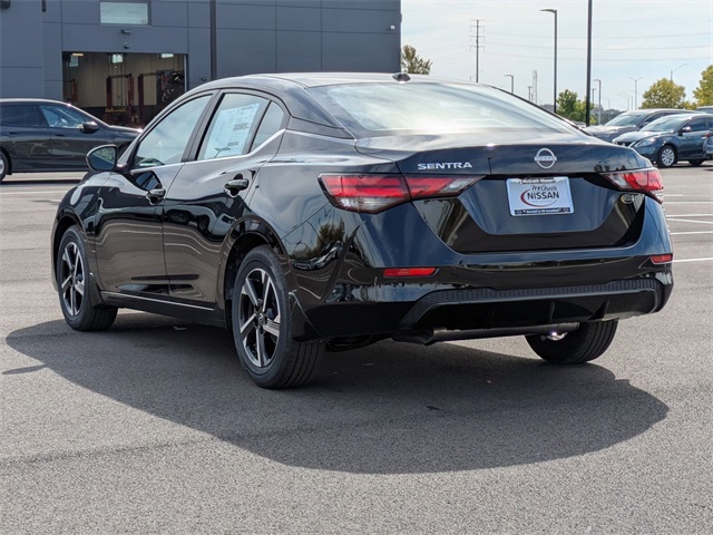 2025 Nissan Sentra SV Image 6 of 29