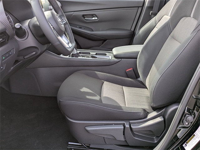 2025 Nissan Sentra SV Image 14 of 29