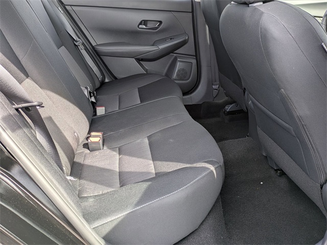 2025 Nissan Sentra SV Image 12 of 29