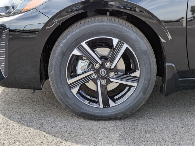 2025 Nissan Sentra SV Image 10 of 29