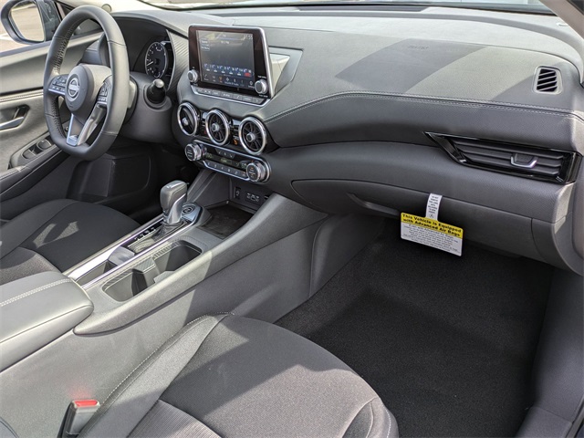 2025 Nissan Sentra SV Image 16 of 29