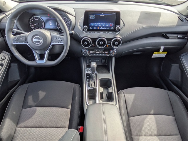 2025 Nissan Sentra SV Image 18 of 29