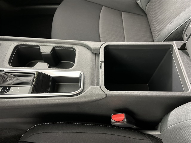 2025 Nissan Sentra SV Image 21 of 25