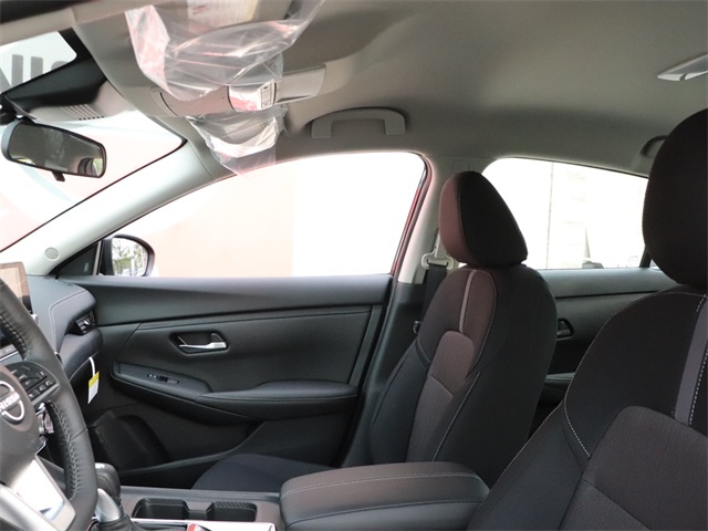 Vehicle image 15 of 23