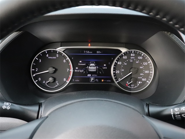 Vehicle image 16 of 23