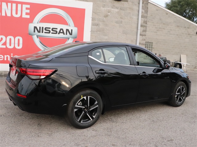 Vehicle image 6 of 23