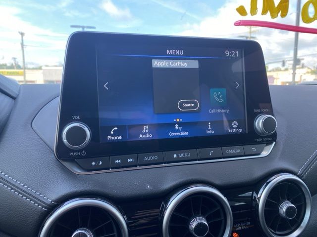 Vehicle image 15 of 23