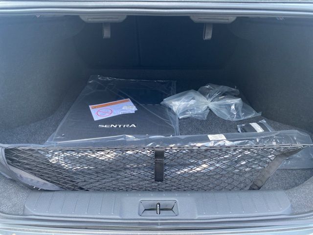 Vehicle image 7 of 23