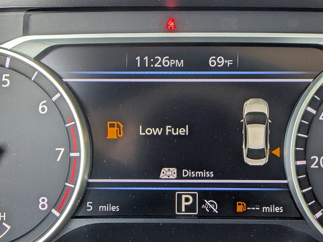 Vehicle image 12 of 27