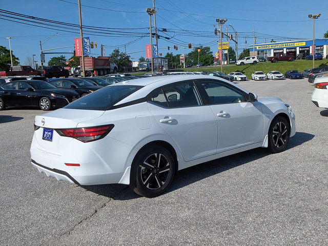 Vehicle image 5 of 27