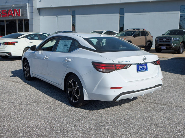 Vehicle image 7 of 27