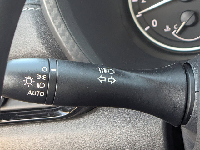 Vehicle image 20 of 27