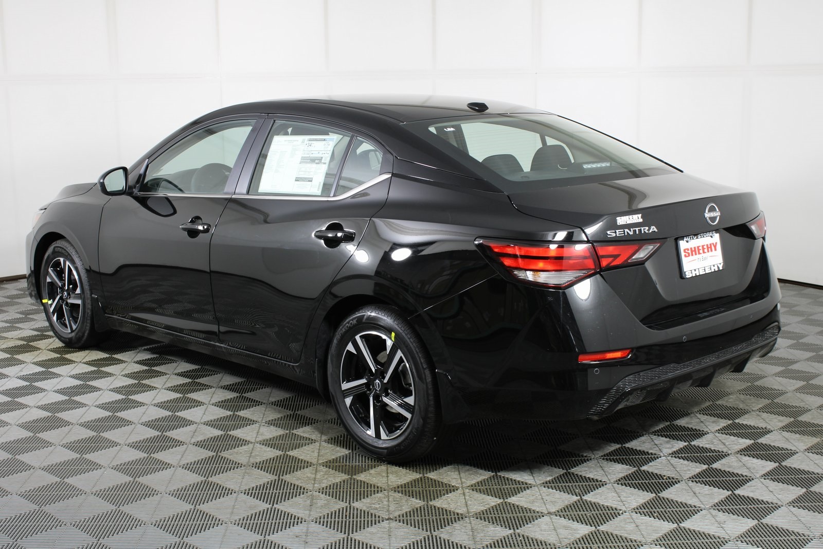 Vehicle image 6 of 23