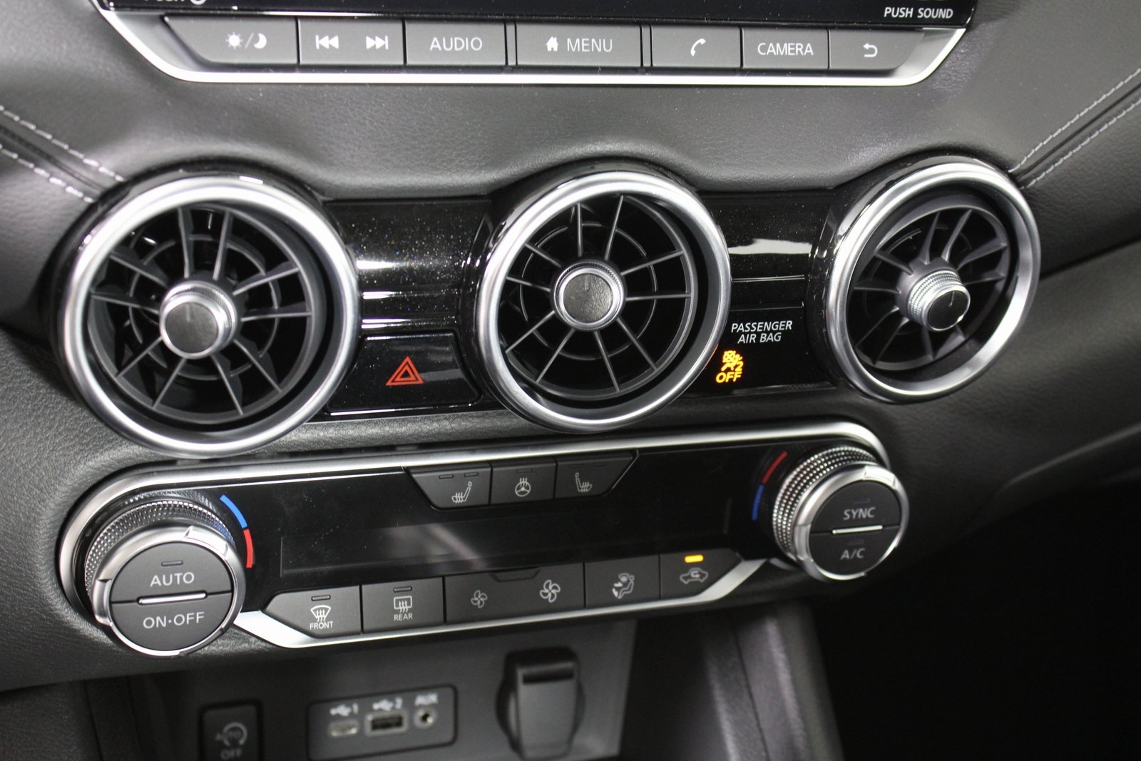 Vehicle image 22 of 23
